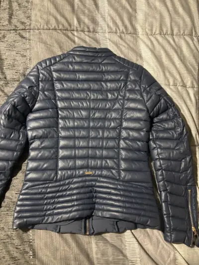 Chaqueta mossimo de cuero sintético - miniatura 3
