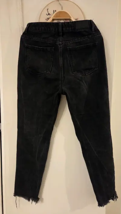 Jeans negros rotos Foster para mujer - miniatura 2