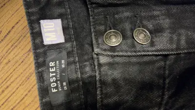 Jeans negros rotos Foster para mujer - miniatura 3