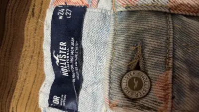 Jeans Hollister con estampado floral - miniatura 3