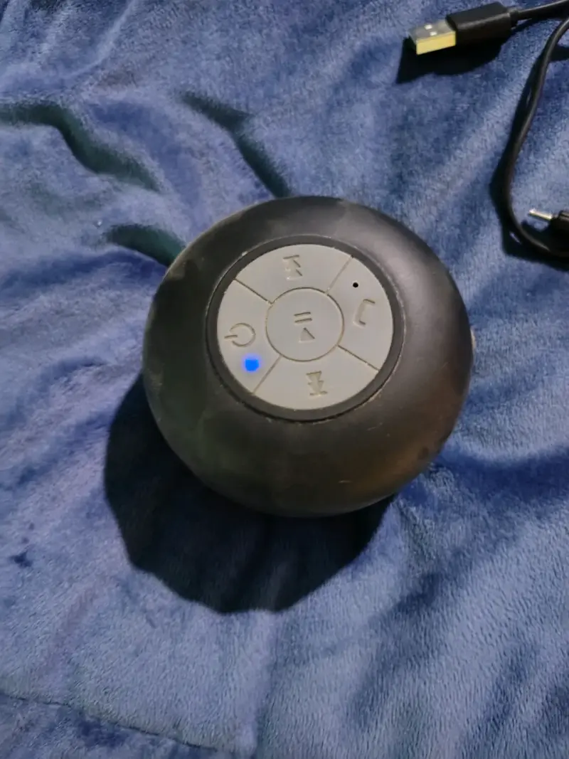 Parlante Bluetooth impermeable portátil - 2