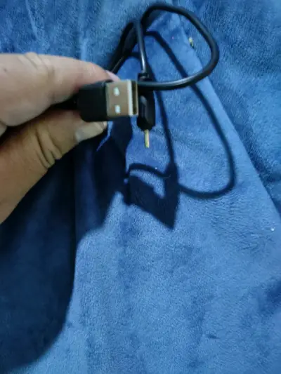 Parlante Bluetooth impermeable portátil - miniatura 5