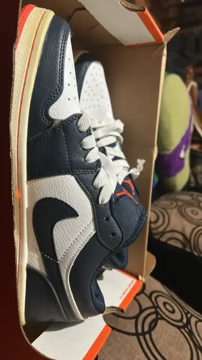 Zapatillas deportivas blancas y azules - miniatura 4