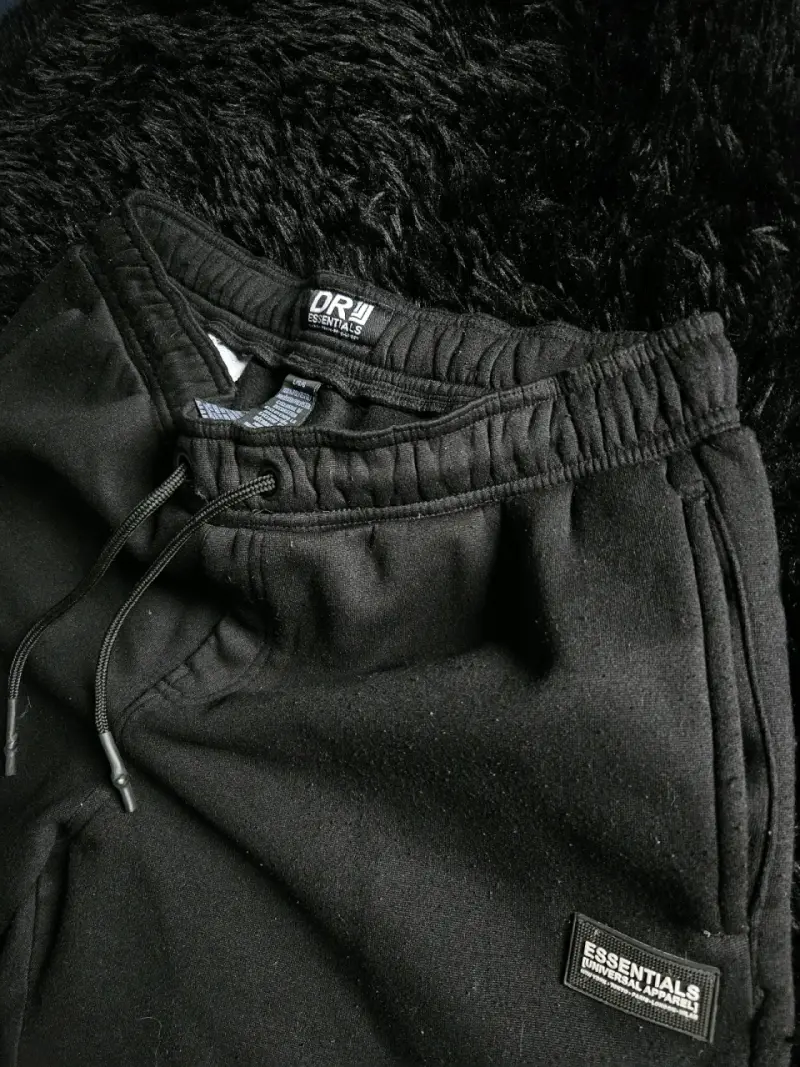 Shorts Essentials negros para hombre - 2