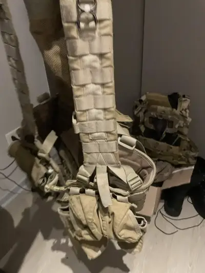 Chaleco táctico Blackhawk con múltiples bolsillos - miniatura 4