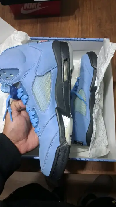 Zapatillas Jordan retro 5 university blue - miniatura 3
