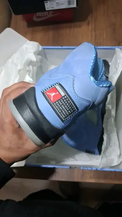 Zapatillas Jordan retro 5 university blue - miniatura 4