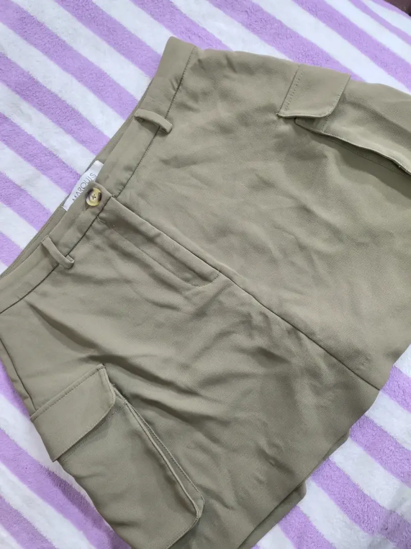 Falda cargo beige marca Marquis