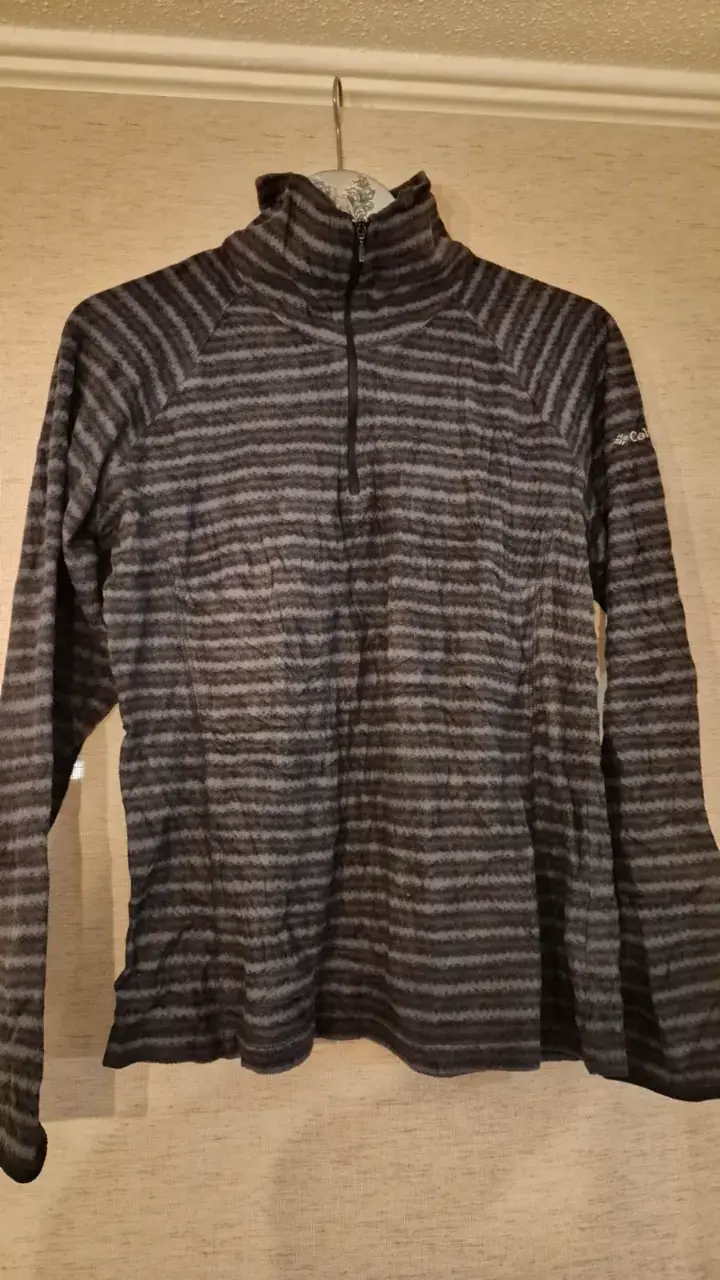 Polerón Columbia rayado gris para mujer
