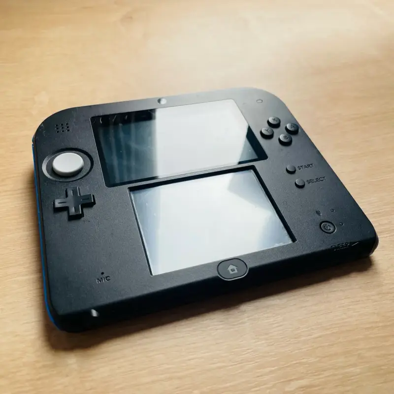 Consola portátil Nintendo 2DS con lápiz táctil - 2