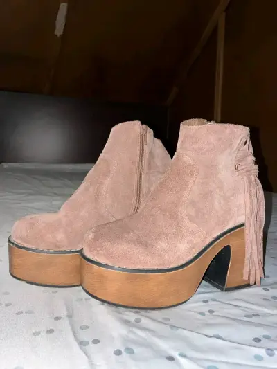 Botines de gamuza rosados con plataforma - miniatura 2