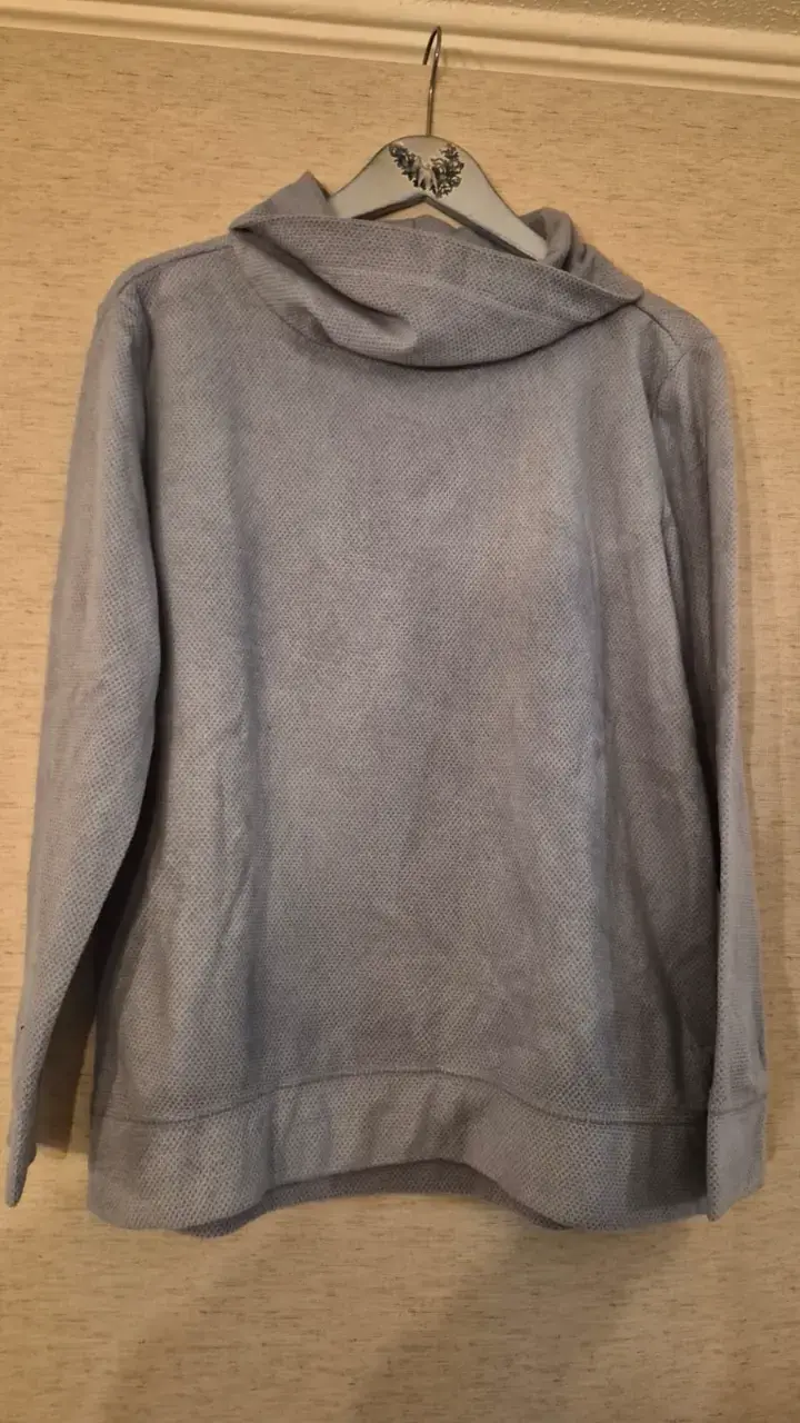 polerón polar cuello tortuga mujer