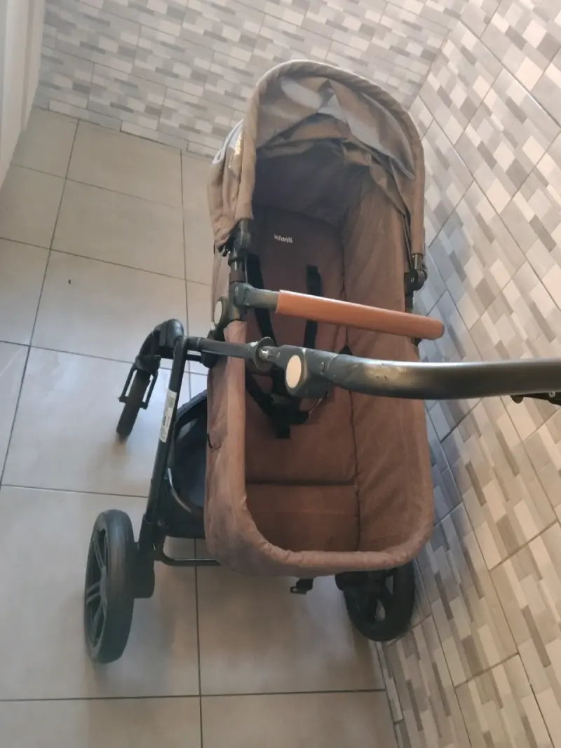 Coche de bebé Infanti en buen estado - 5