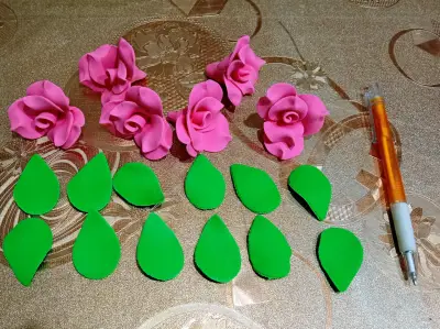 Rosas pastillaje flores de azúcar decoración - miniatura 2