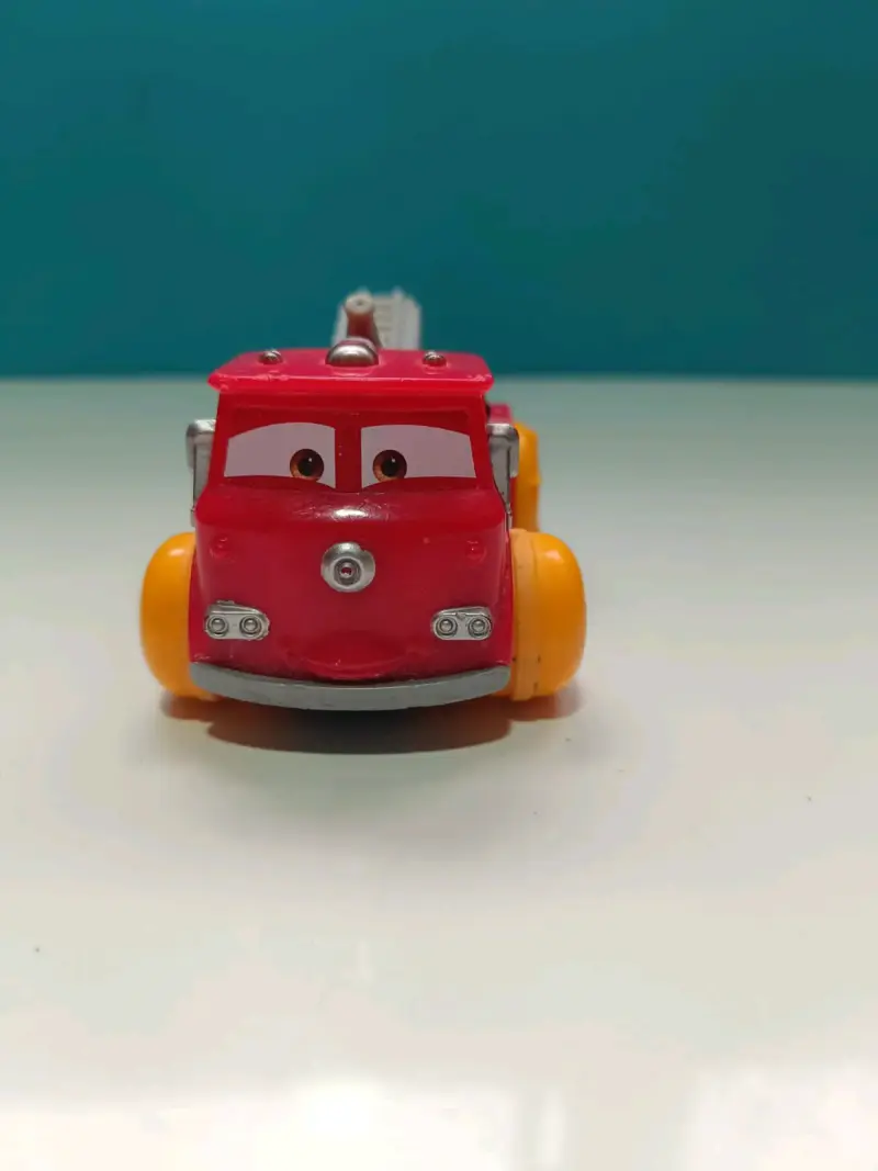 Juguete camión rojo Cars - 1