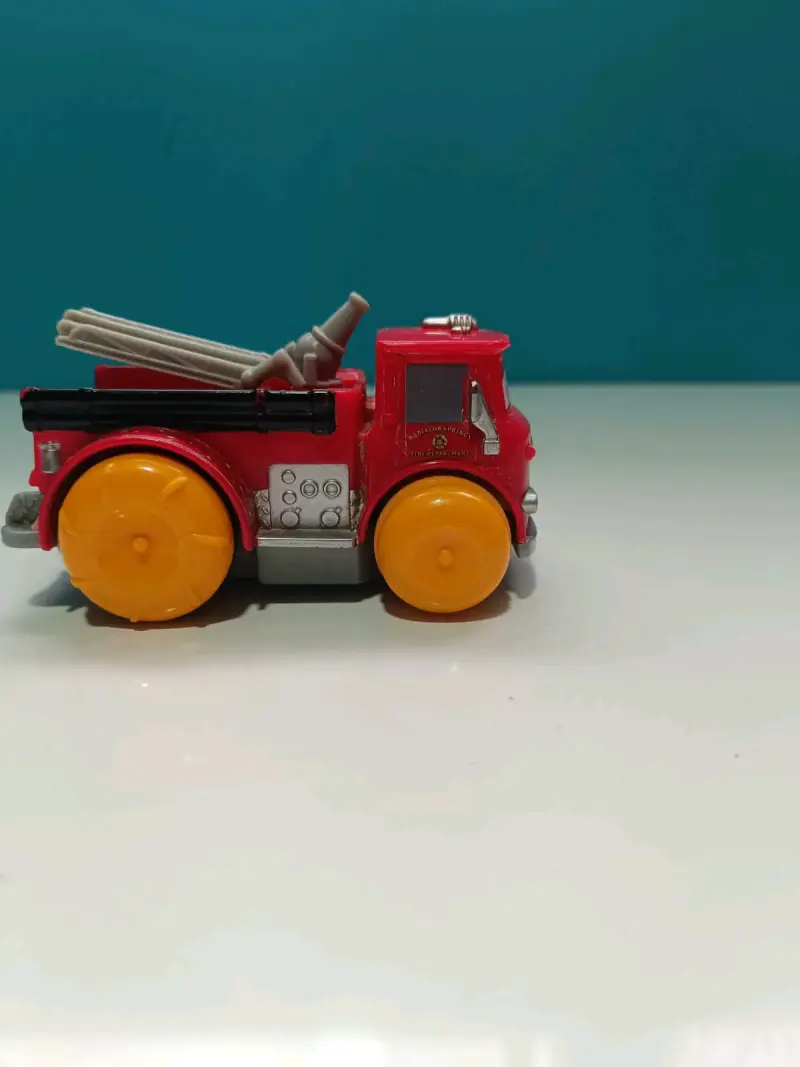 Juguete camión rojo Cars - 3
