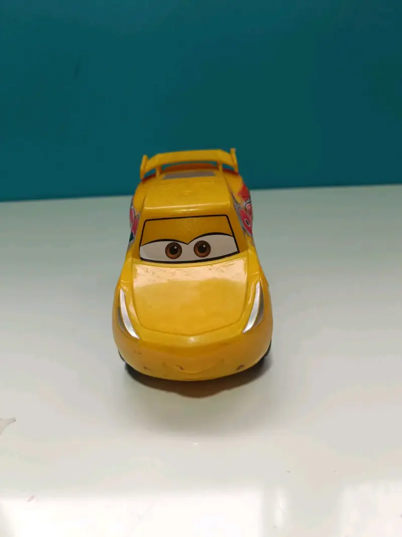 Auto de juguete Cars amarillo - 1