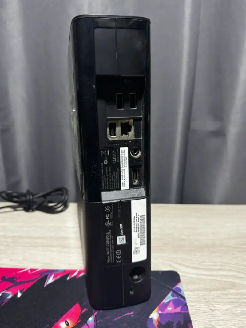 Consola Xbox 360 con Kinect y juegos - 4