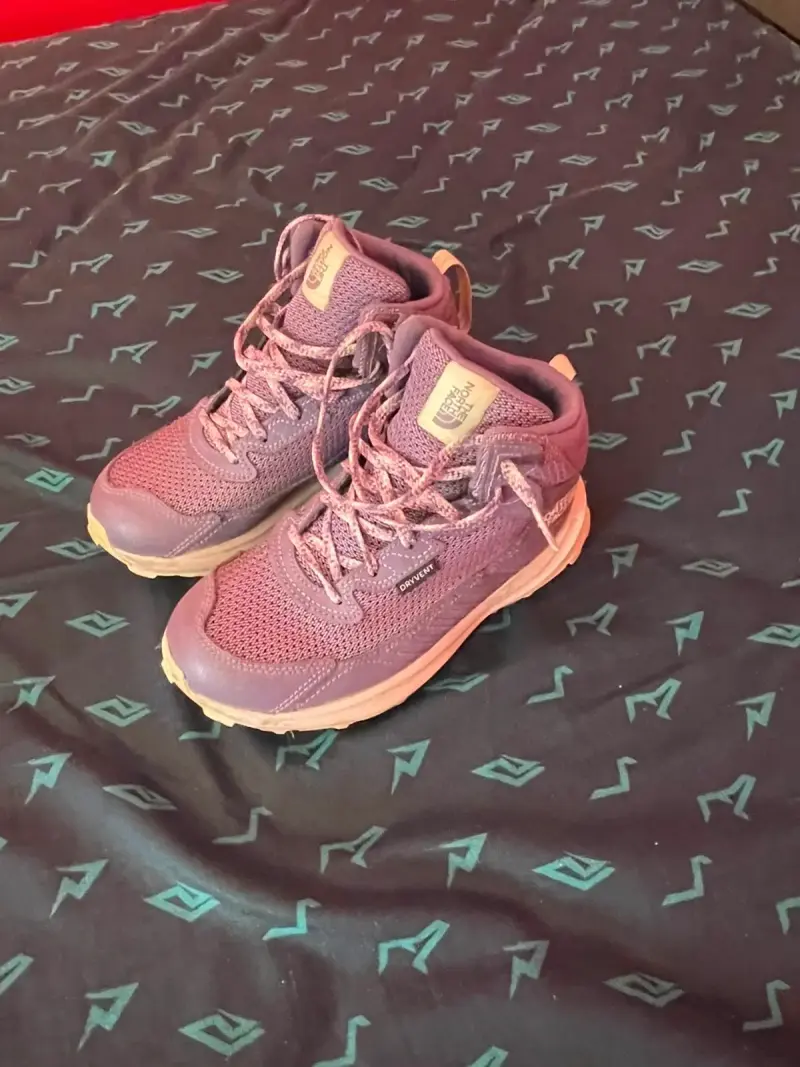 Zapatillas The North Face moradas para mujer - 2