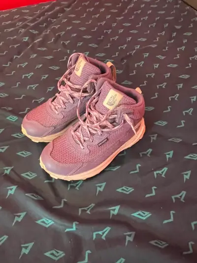 Zapatillas The North Face moradas para mujer - miniatura 2