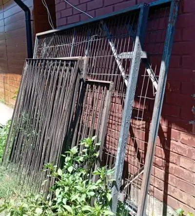 Reja metálica para jardín o patio - miniatura 4