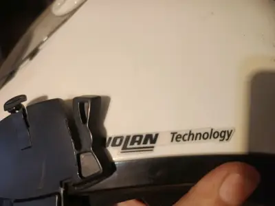 Casco Nolan blanco con tecnología avanzada - miniatura 1