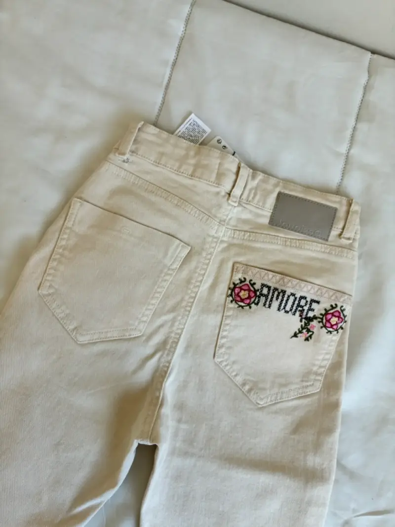 Jeans Desigual bordados florales beige - 3