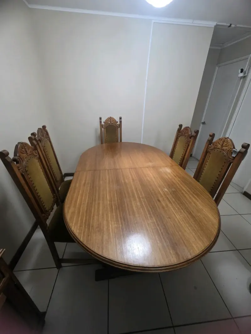 comedor extendible de madera tallada con 6 sillas - 3