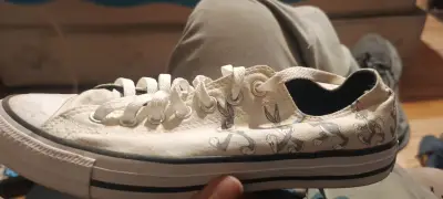 Zapatillas Bugs Bunny blancas con diseño - miniatura 3