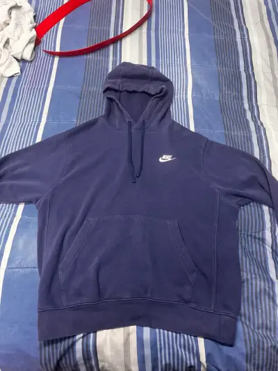 Polerón con capucha Nike azul marino - miniatura 1