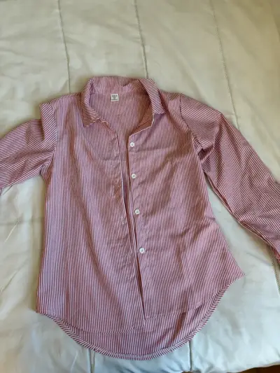 Camisa a rayas rojas y blancas para mujer - miniatura 1