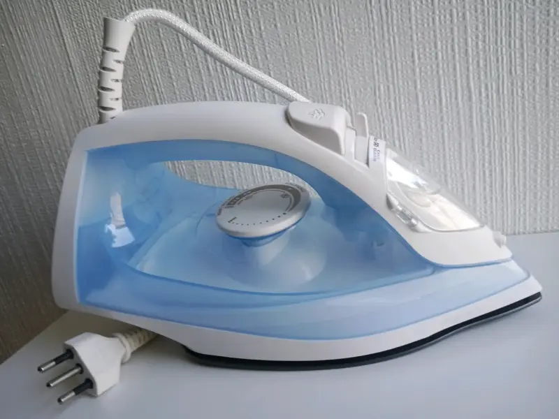 Plancha PHILIPS Convencional a Vapor 2000W - 5