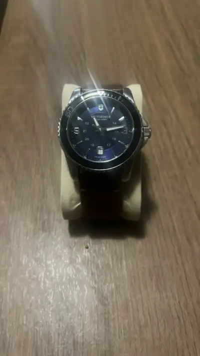 Reloj Victorinox Maverick, modelo 241863 - miniatura 2