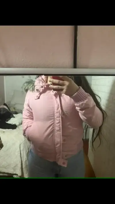 Chaqueta rosada Y2K con capucha - miniatura 2