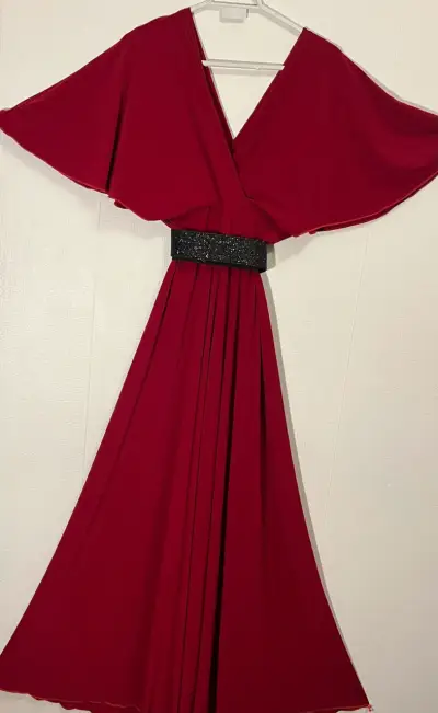 Vestido largo rojo - miniatura 1