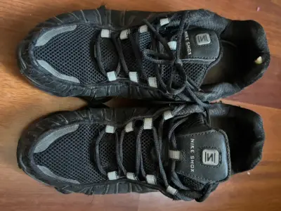 Zapatillas Nike Shox negras para hombre - miniatura 2