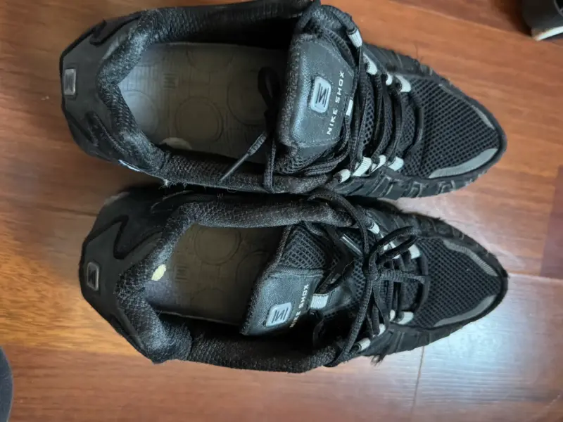 Zapatillas Nike Shox negras para hombre - 3