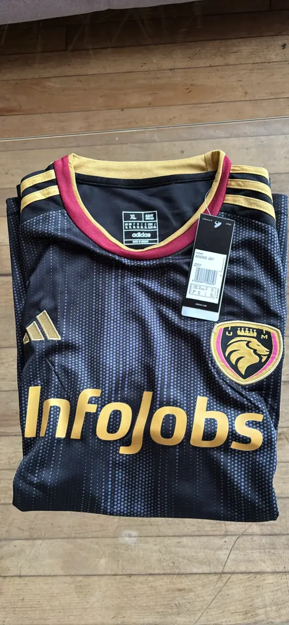 Camiseta Adidas negra con logo InfoJobs - 1