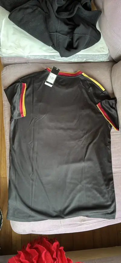 Camiseta Adidas negra con logo InfoJobs - miniatura 3