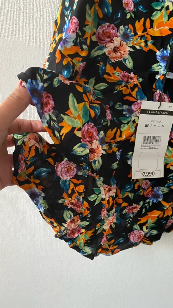 Blusa floral sin mangas para mujer - 3