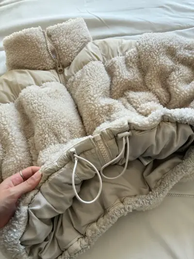 Chaqueta HYM beige con cierre - miniatura 3