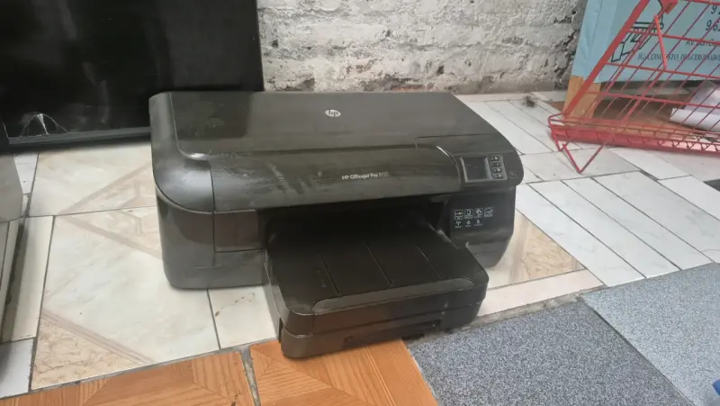Impresora HP Officejet Pro 8100 usada - 1