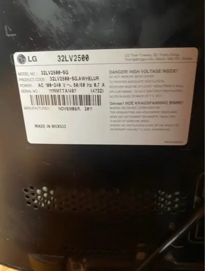 Televisor LG de 32 pulgadas en buen estado - miniatura 2