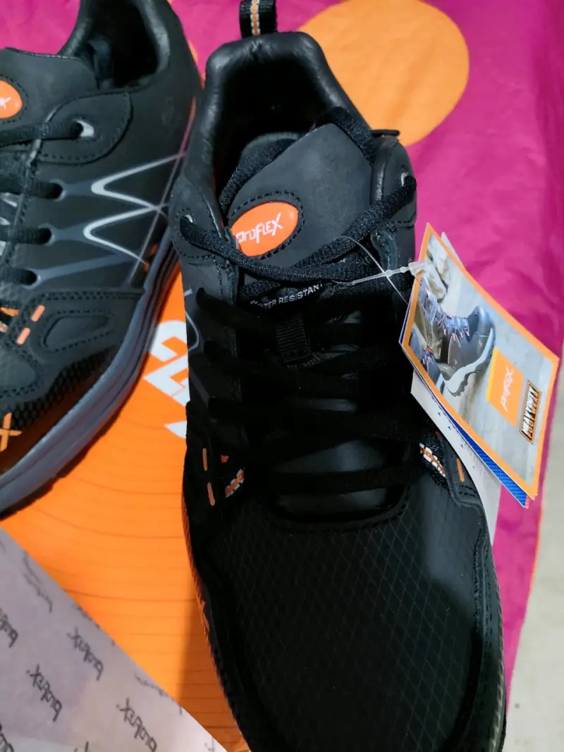 Zapatillas deportivas Proflex negras resistentes al agua - 1