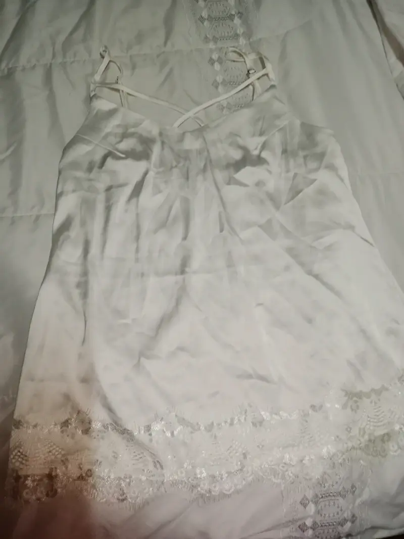 Blusa lencería blanco con encaje elegante