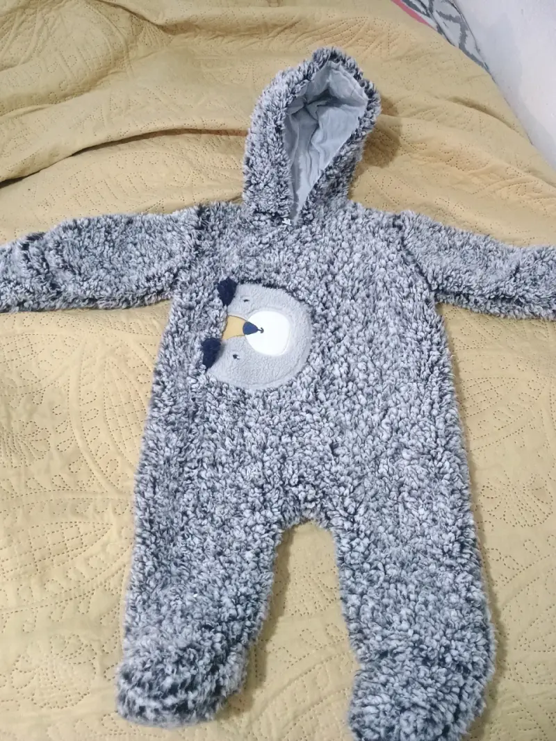 Enterito de bebé peludo gris con capucha - 1