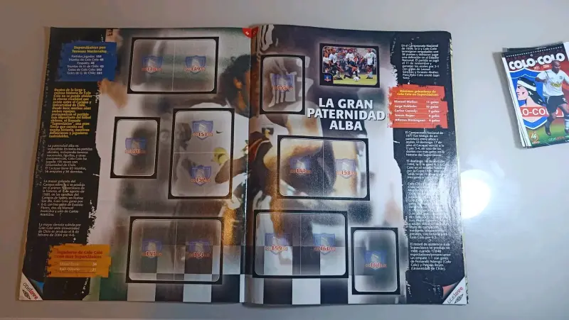 Álbum oficial Colo-Colo 1925-2006 con láminas - 4