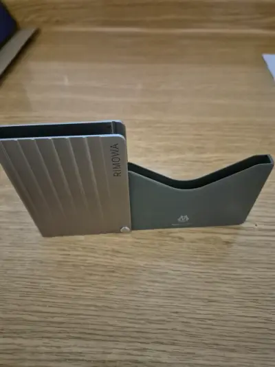 Tarjetero Rimowa de aluminio titanio - miniatura 4