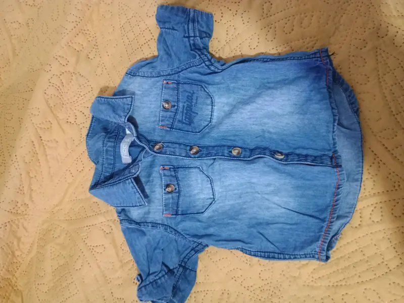 Camisa de mezclilla para niño marca Facus - 1
