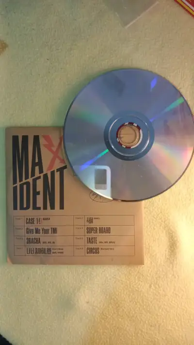 Álbum Stray Kids MAXIDENT edición especial - miniatura 4